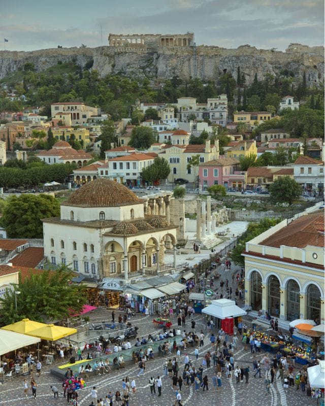  Praça e o Mercado de Monastiraki
