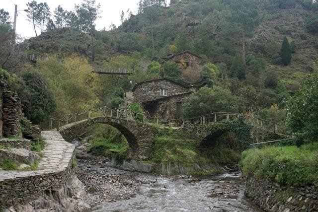 Foz d'Égua e as Pontes de Pedra e Suspensas