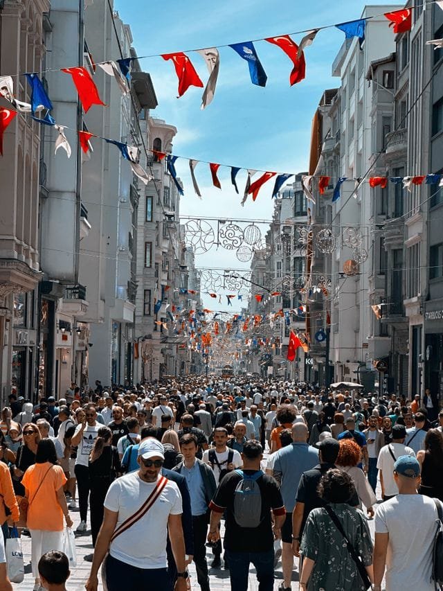 Rua Istiklal e Praça Taksim