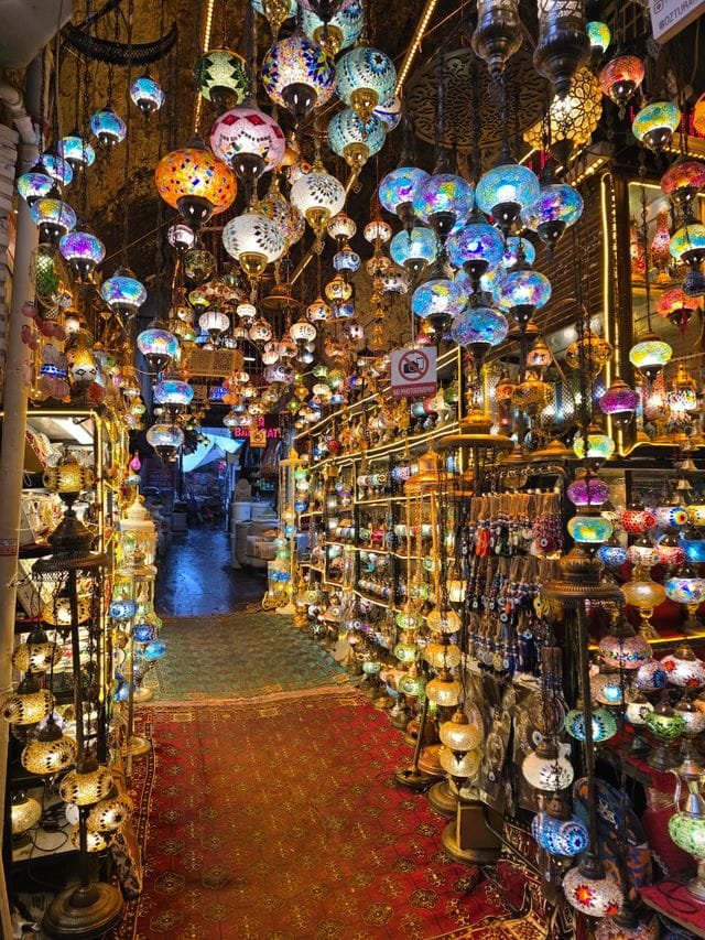 Grande Bazar (Kapalıçarşı)