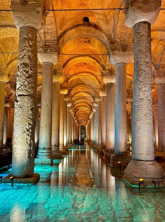 Basílica da Cisterna (Yerebatan Sarnıcı)