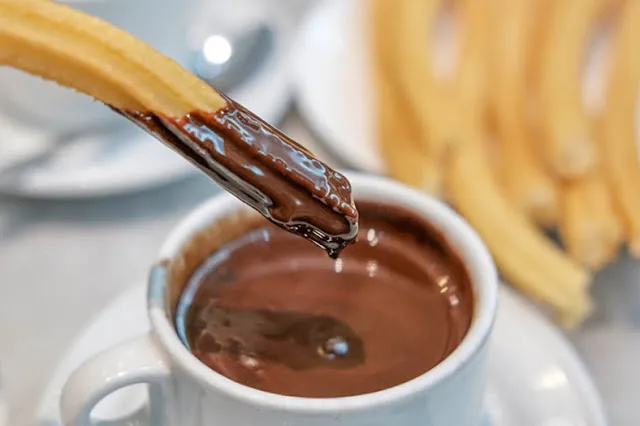 Churros con Chocolate