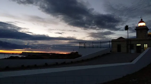 Pôr do Sol ponta da Piedade
