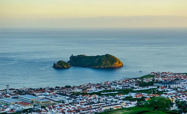 Ilhéu Vila Franca do Campo 12 coisas para fazer em São Miguel