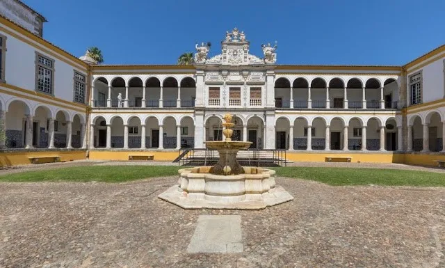 Universidade Évora